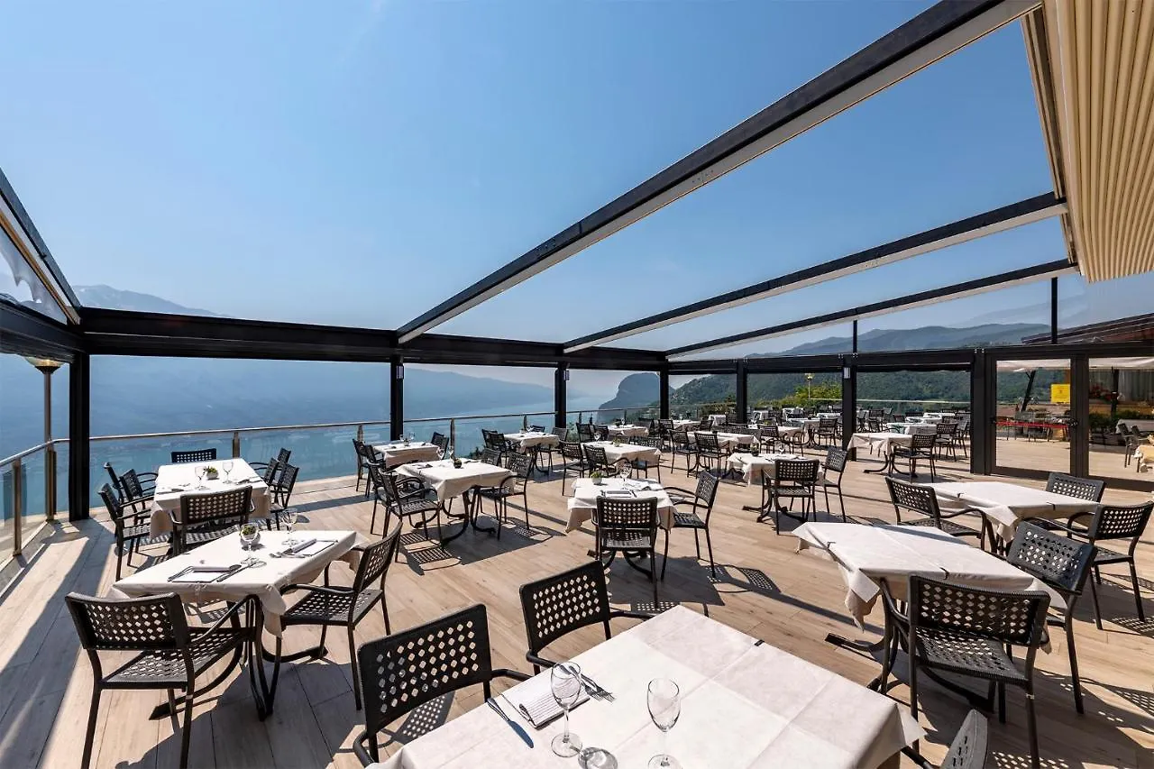 Hotel Pineta Campi トレモージネ イタリア