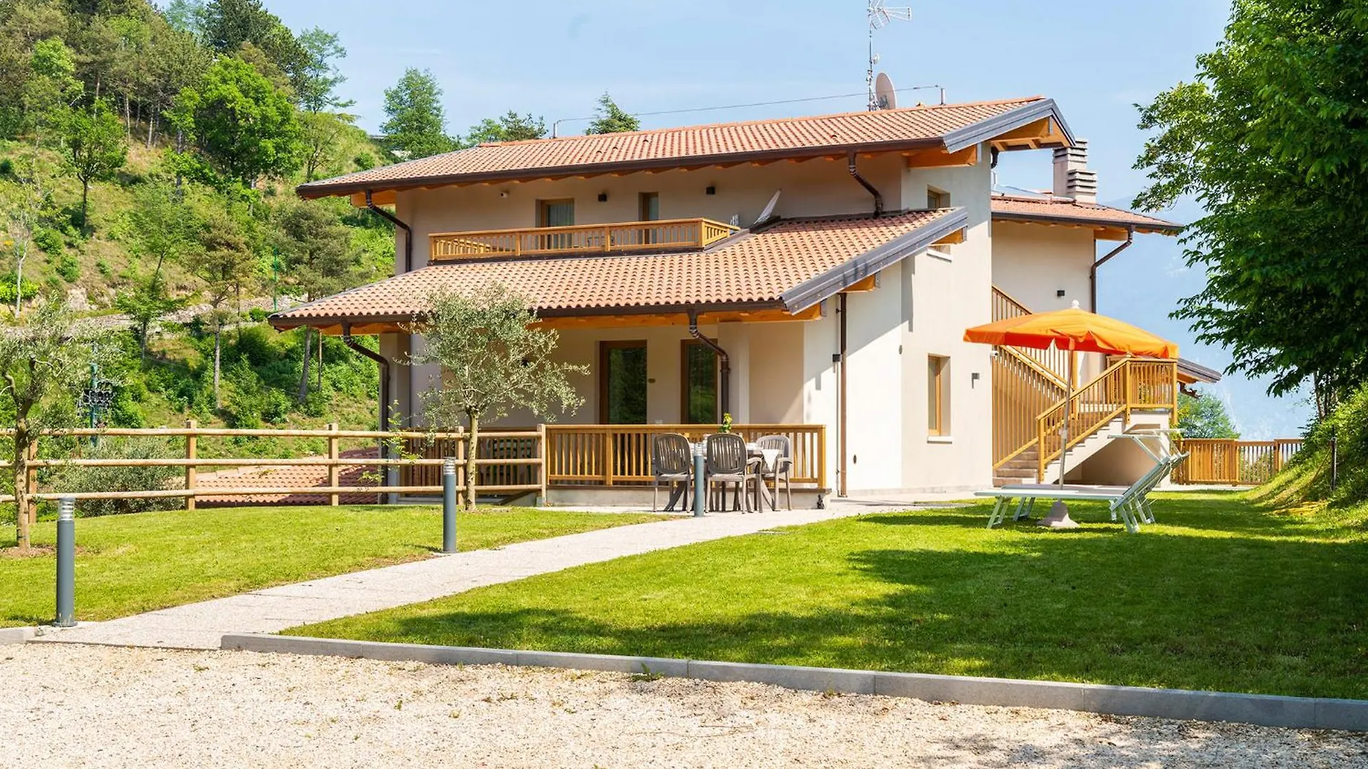 Hotel Pineta Campi トレモージネ
