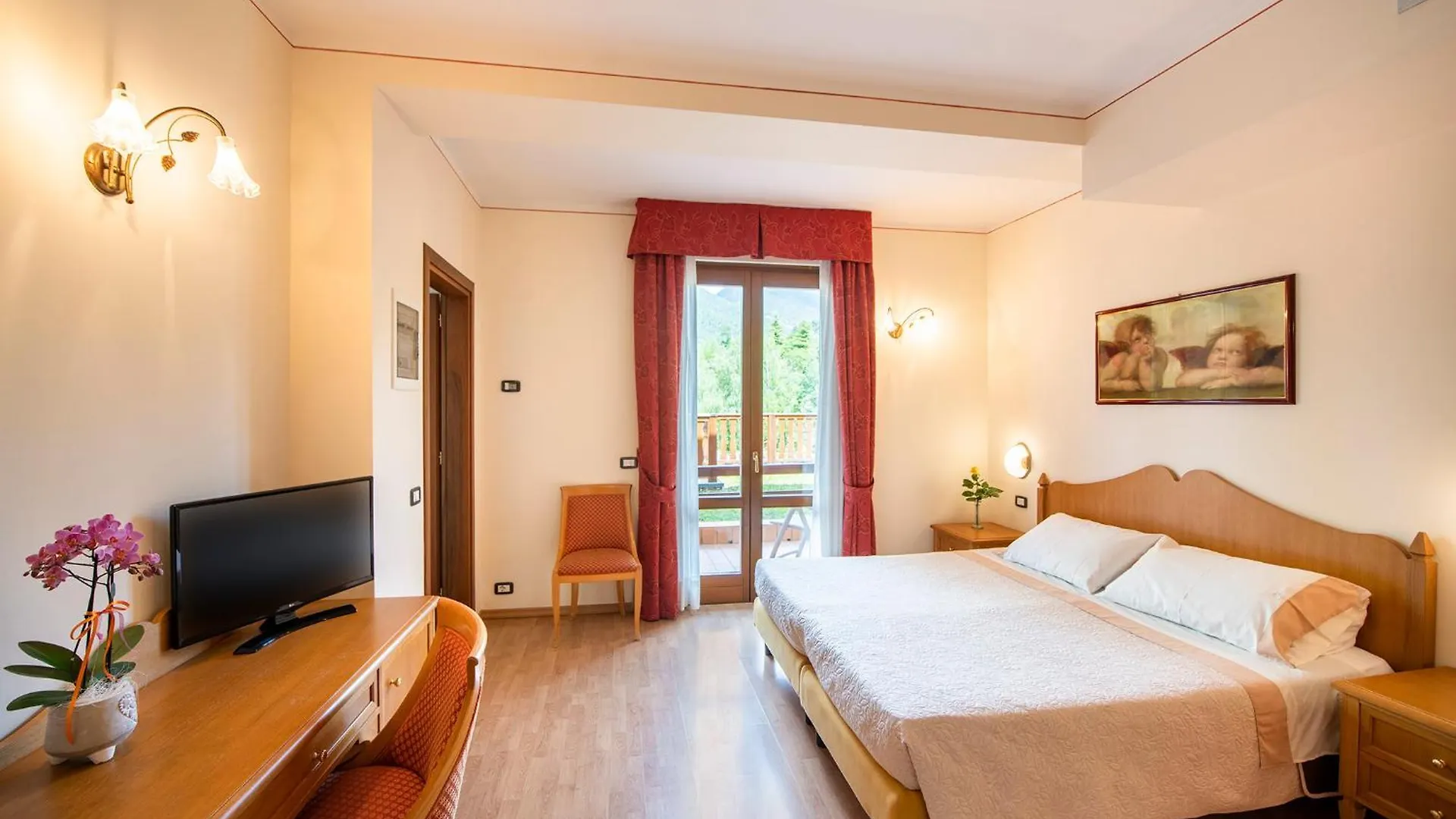Hotel Pineta Campi Tremosine