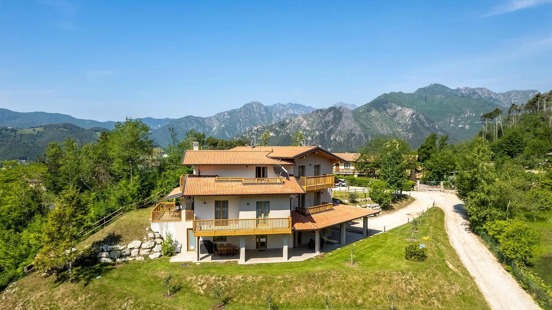 Hotel Pineta Campi Tremosine